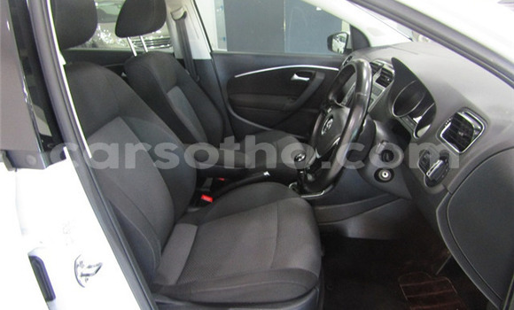 Buy Used Volkswagen Polo White Car in Mafeteng in Mafeteng Buy Used Volkswagen Polo White Car in Mafeteng in Mafeteng
