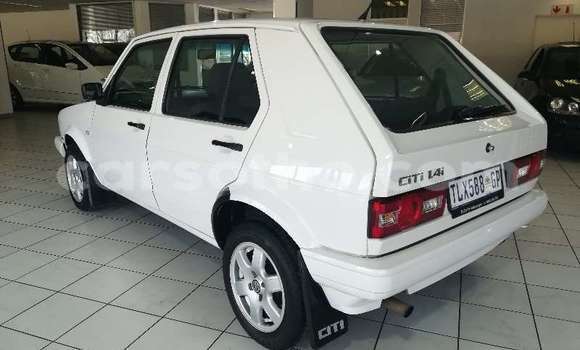 اشتري مستعمل Volkswagen Golf White سيارة في Maputsoa في Leribe اشتري مستعمل Volkswagen Golf White سيارة في Maputsoa في Leribe