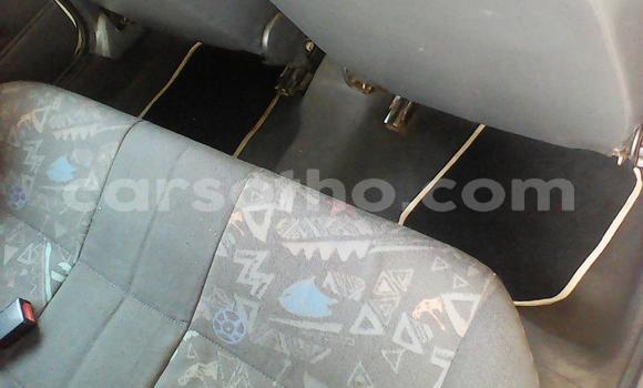 اشتري مستعمل Mazda 323 White سيارة في Maputsoa في Leribe اشتري مستعمل Mazda 323 White سيارة في Maputsoa في Leribe