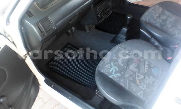اشتري مستعمل Mazda 323 White سيارة في Maputsoa في Leribe اشتري مستعمل Mazda 323 White سيارة في Maputsoa في Leribe
