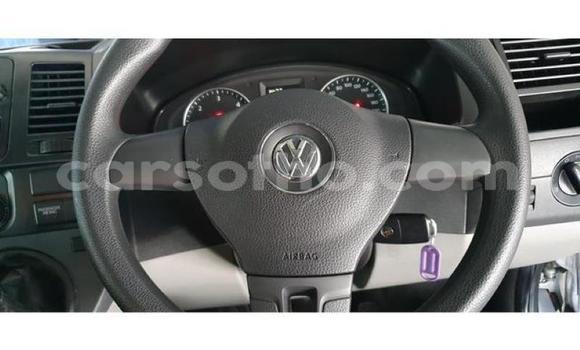 Buy Used Volkswagen Caravelle White Car in Maseru in Maseru Buy Used Volkswagen Caravelle White Car in Maseru in Maseru