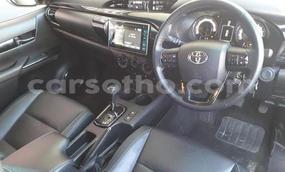 Buy Used Toyota Hilux White Car in Maseru in Maseru Buy Used Toyota Hilux White Car in Maseru in Maseru