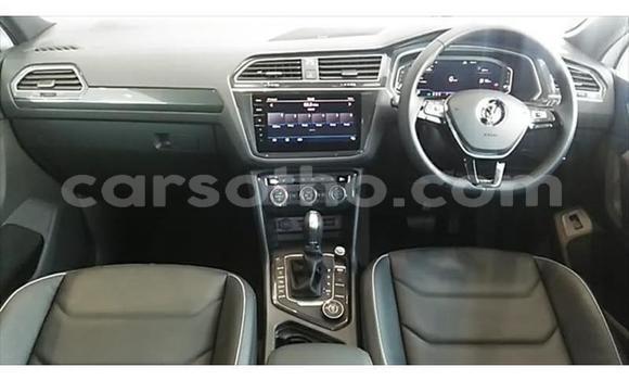 Sayi Na hannu Volkswagen Tiguan White Mota in Maseru a Maseru Sayi Na hannu Volkswagen Tiguan White Mota in Maseru a Maseru