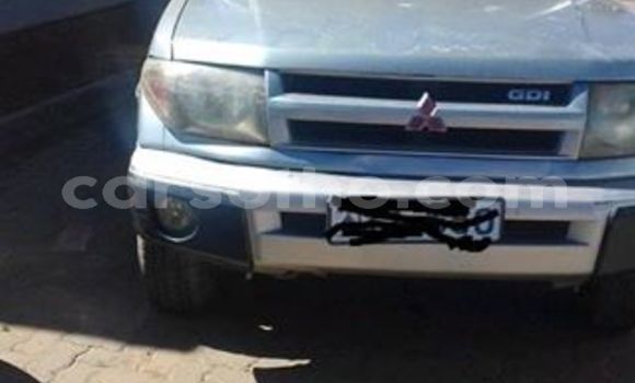 Sayi Na hannu Mitsubishi Pajero Silver Mota in Maseru a Maseru Sayi Na hannu Mitsubishi Pajero Silver Mota in Maseru a Maseru
