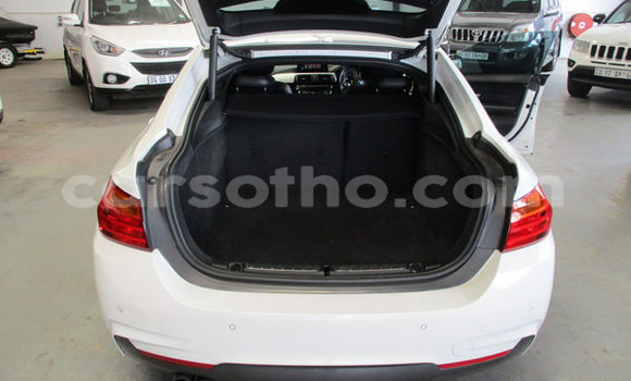 Sayi Na hannu BMW 5–Series White Mota in Maseru a Maseru Sayi Na hannu BMW 5–Series White Mota in Maseru a Maseru