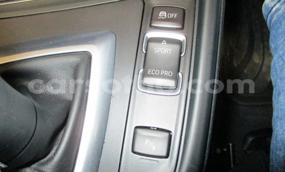 Sayi Na hannu BMW 5–Series White Mota in Maseru a Maseru Sayi Na hannu BMW 5–Series White Mota in Maseru a Maseru