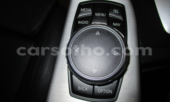 Sayi Na hannu BMW 5–Series White Mota in Maseru a Maseru Sayi Na hannu BMW 5–Series White Mota in Maseru a Maseru