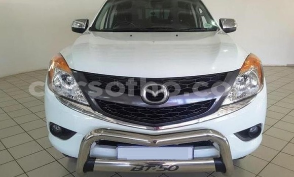 Sayi Na hannu Mazda BT-50 White Mota in Maseru a Maseru Sayi Na hannu Mazda BT-50 White Mota in Maseru a Maseru