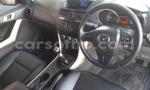 Sayi Na hannu Mazda BT-50 White Mota in Maseru a Maseru Sayi Na hannu Mazda BT-50 White Mota in Maseru a Maseru