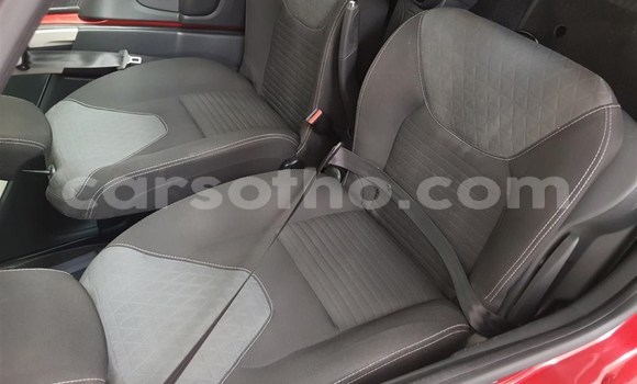 Buy Used Renault Clio Red Car in Maseru in Maseru Buy Used Renault Clio Red Car in Maseru in Maseru