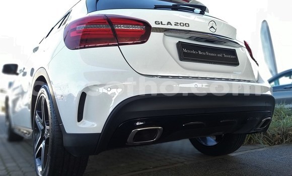 اشتري مستعمل Mercedes-Benz GLA-klasse White سيارة في Mohale's Hoek في Mohale's Hoek اشتري مستعمل Mercedes-Benz GLA-klasse White سيارة في Mohale's Hoek في Mohale's Hoek