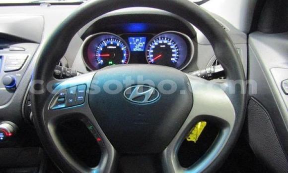 Buy Used Hyundai ix35 White Car in Maseru in Maseru Buy Used Hyundai ix35 White Car in Maseru in Maseru
