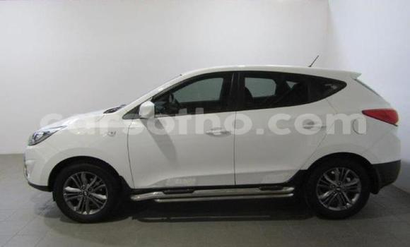 Buy Used Hyundai ix35 White Car in Maseru in Maseru Buy Used Hyundai ix35 White Car in Maseru in Maseru