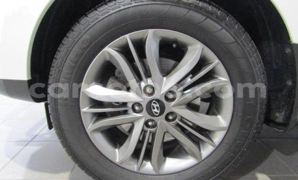 Buy Used Hyundai ix35 White Car in Maseru in Maseru Buy Used Hyundai ix35 White Car in Maseru in Maseru