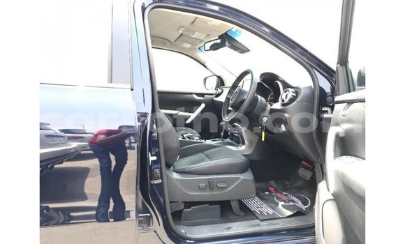 Sayi Imported Mercedes-Benz 250 Blue Mota in Import - Dubai a Maseru Sayi Imported Mercedes-Benz 250 Blue Mota in Import - Dubai a Maseru