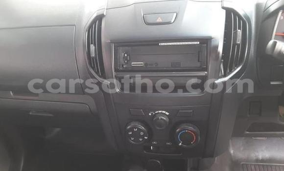 Acheter Occasion Voiture Isuzu KB Bleu à Roma, Maseru Acheter Occasion Voiture Isuzu KB Bleu à Roma, Maseru