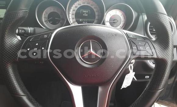 Sayi Na hannu Mercedes-Benz C–Class Black Mota in Maseru a Maseru Sayi Na hannu Mercedes-Benz C–Class Black Mota in Maseru a Maseru
