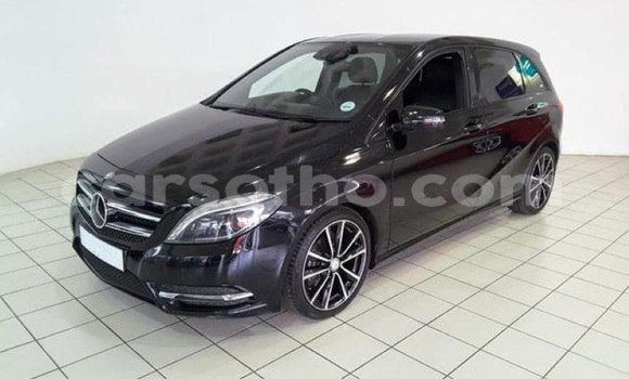 Sayi Na hannu Mercedes-Benz B-klasse Black Mota in Maseru a Maseru Sayi Na hannu Mercedes-Benz B-klasse Black Mota in Maseru a Maseru