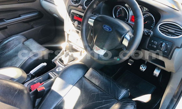 Acheter Occasion Voiture Ford Focus Blanc à Maputsoa, Leribe Acheter Occasion Voiture Ford Focus Blanc à Maputsoa, Leribe