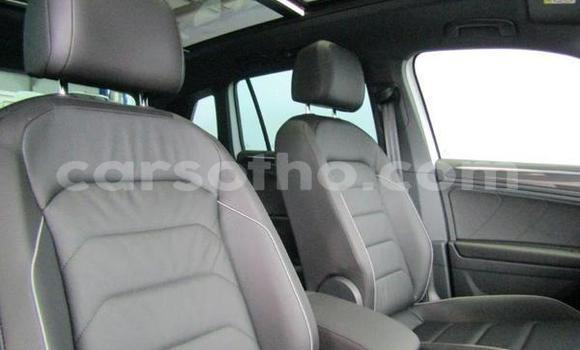 Acheter Occasion Voiture Volkswagen Tiguan Blanc à Thaba–Tseka, Mafeteng Acheter Occasion Voiture Volkswagen Tiguan Blanc à Thaba–Tseka, Mafeteng