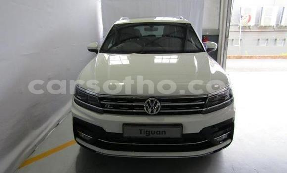 Acheter Occasion Voiture Volkswagen Tiguan Blanc à Thaba–Tseka, Mafeteng Acheter Occasion Voiture Volkswagen Tiguan Blanc à Thaba–Tseka, Mafeteng