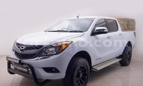 Buy Used Mazda BT-50 White Car in Mafeteng in Mafeteng Buy Used Mazda BT-50 White Car in Mafeteng in Mafeteng