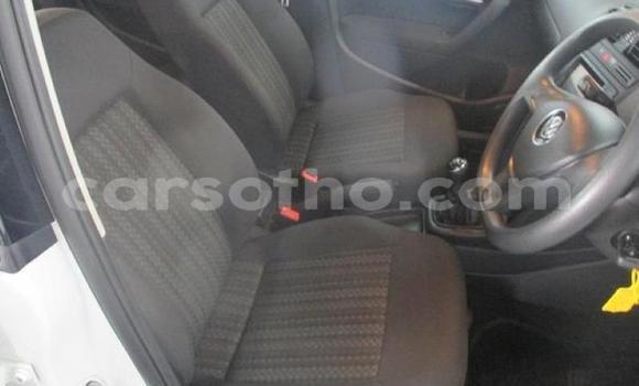 Buy Used Volkswagen Polo White Car in Hlotse in Leribe Buy Used Volkswagen Polo White Car in Hlotse in Leribe