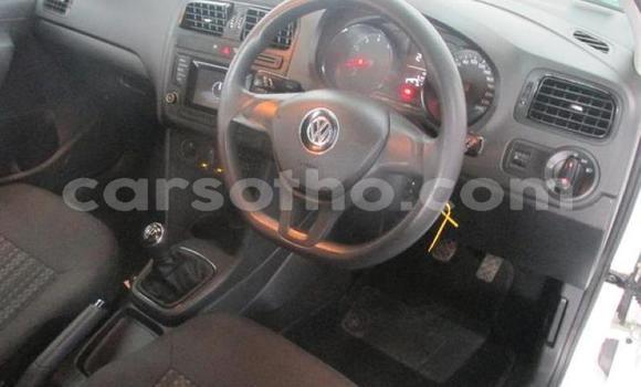 Buy Used Volkswagen Polo White Car in Hlotse in Leribe Buy Used Volkswagen Polo White Car in Hlotse in Leribe