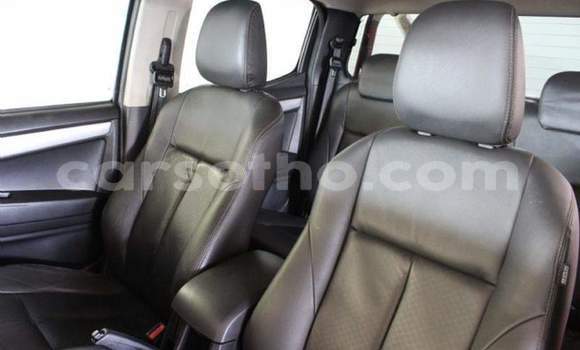 Sayi Na hannu Isuzu KB Red Mota in Maseru a Maseru Sayi Na hannu Isuzu KB Red Mota in Maseru a Maseru