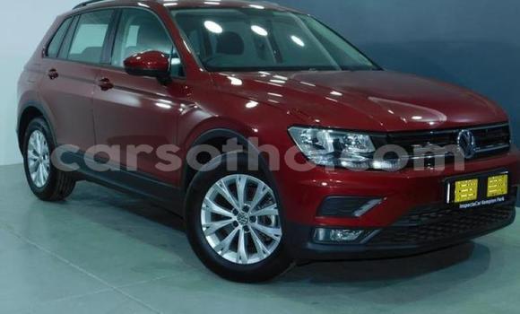 Sayi Na hannu Volkswagen Tiguan Red Mota in Butha–Buthe a Thaba-Tseka Sayi Na hannu Volkswagen Tiguan Red Mota in Butha–Buthe a Thaba-Tseka