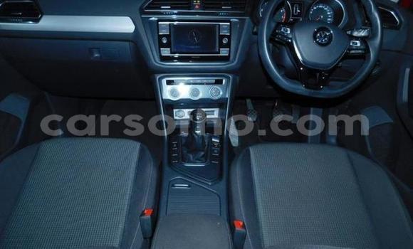 Sayi Na hannu Volkswagen Tiguan Red Mota in Butha–Buthe a Thaba-Tseka Sayi Na hannu Volkswagen Tiguan Red Mota in Butha–Buthe a Thaba-Tseka