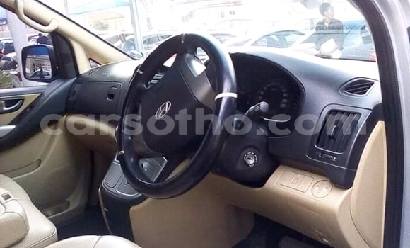 Buy Used Hyundai H1 White Car in Maseru in Maseru Buy Used Hyundai H1 White Car in Maseru in Maseru