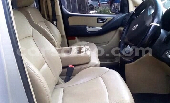 Buy Used Hyundai H1 White Car in Maseru in Maseru Buy Used Hyundai H1 White Car in Maseru in Maseru