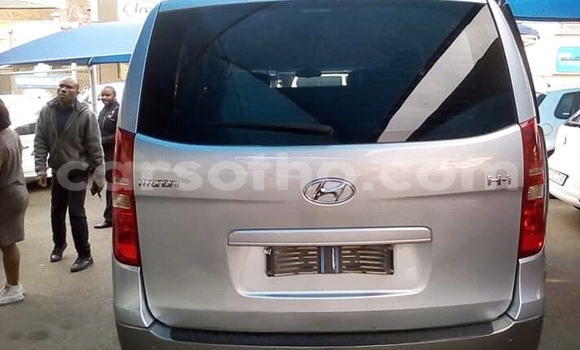 Buy Used Hyundai H1 White Car in Maseru in Maseru Buy Used Hyundai H1 White Car in Maseru in Maseru