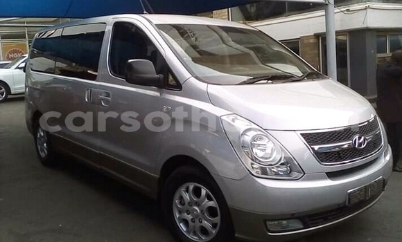 Buy Used Hyundai H1 White Car in Maseru in Maseru Buy Used Hyundai H1 White Car in Maseru in Maseru