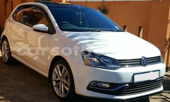 اشتري مستعمل Volkswagen Polo White سيارة في Mohale's Hoek في Mohale's Hoek اشتري مستعمل Volkswagen Polo White سيارة في Mohale's Hoek في Mohale's Hoek