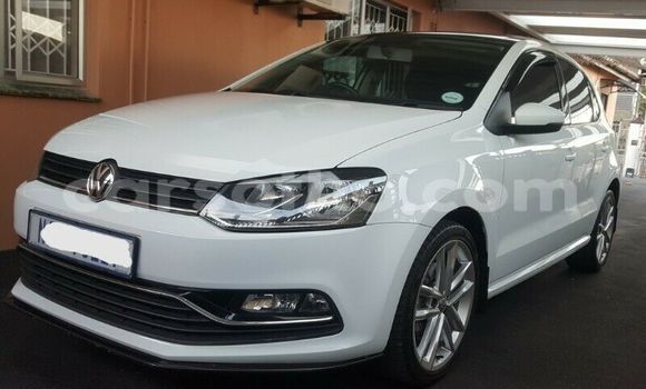 اشتري مستعمل Volkswagen Polo White سيارة في Mohale's Hoek في Mohale's Hoek اشتري مستعمل Volkswagen Polo White سيارة في Mohale's Hoek في Mohale's Hoek