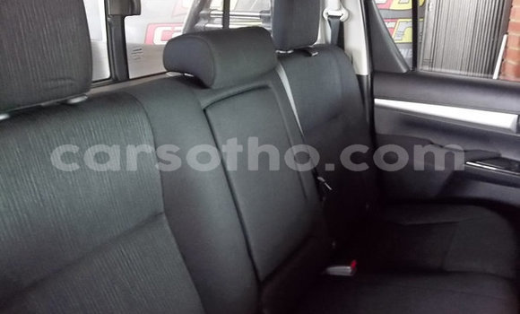 Acheter Occasion Voiture Toyota Hilux Blanc à Butha–Buthe, Thaba-Tseka Acheter Occasion Voiture Toyota Hilux Blanc à Butha–Buthe, Thaba-Tseka