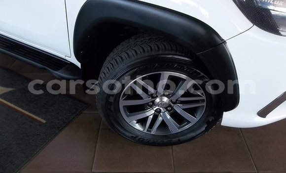 Acheter Occasion Voiture Toyota Hilux Blanc à Butha–Buthe, Thaba-Tseka Acheter Occasion Voiture Toyota Hilux Blanc à Butha–Buthe, Thaba-Tseka