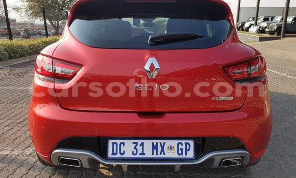 Buy Used Renault Clio RS Red Car in Maputsoa in Leribe Buy Used Renault Clio RS Red Car in Maputsoa in Leribe