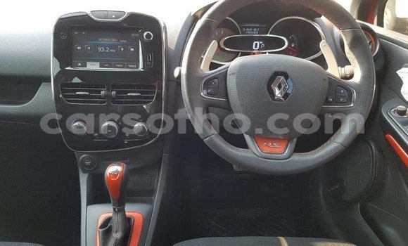 Buy Used Renault Clio RS Red Car in Maputsoa in Leribe Buy Used Renault Clio RS Red Car in Maputsoa in Leribe