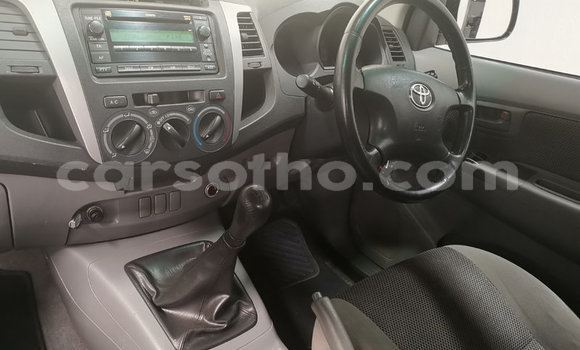 Acheter Occasion Voiture Toyota Hilux Blanc à Maseru, Maseru Acheter Occasion Voiture Toyota Hilux Blanc à Maseru, Maseru