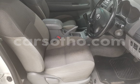 Acheter Occasion Voiture Toyota Hilux Blanc à Maseru, Maseru Acheter Occasion Voiture Toyota Hilux Blanc à Maseru, Maseru