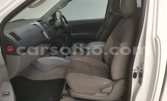 Acheter Occasion Voiture Toyota Hilux Blanc à Maseru, Maseru Acheter Occasion Voiture Toyota Hilux Blanc à Maseru, Maseru