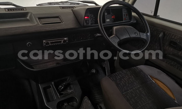 Acheter Occasion Voiture Volkswagen Caravelle Blanc à Maseru, Maseru Acheter Occasion Voiture Volkswagen Caravelle Blanc à Maseru, Maseru