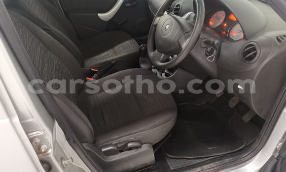 Acheter Occasion Voiture Renault Sandero Gris à Maputsoa, Leribe Acheter Occasion Voiture Renault Sandero Gris à Maputsoa, Leribe