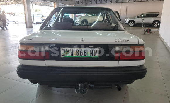 اشتري مستعمل Toyota Corolla White سيارة في Hlotse في Leribe اشتري مستعمل Toyota Corolla White سيارة في Hlotse في Leribe