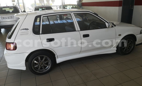 Acheter Occasion Voiture Toyota Carina Blanc à Maseru, Maseru Acheter Occasion Voiture Toyota Carina Blanc à Maseru, Maseru
