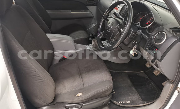 Acheter Occasion Voiture Mazda BT-50 Blanc à Maseru, Maseru Acheter Occasion Voiture Mazda BT-50 Blanc à Maseru, Maseru