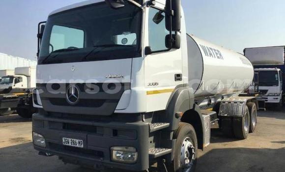 Buy Used Mercedes‒Benz 117 White Truck in Maseru in Maseru